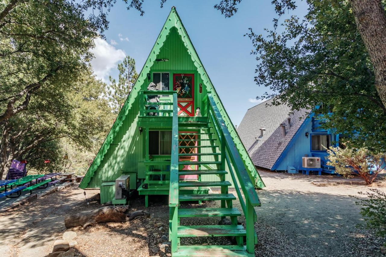 Hicksville Pines Chalets & Motel Idyllwild Kültér fotó