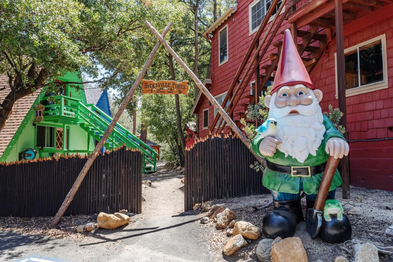 Hicksville Pines Chalets & Motel Idyllwild Kültér fotó