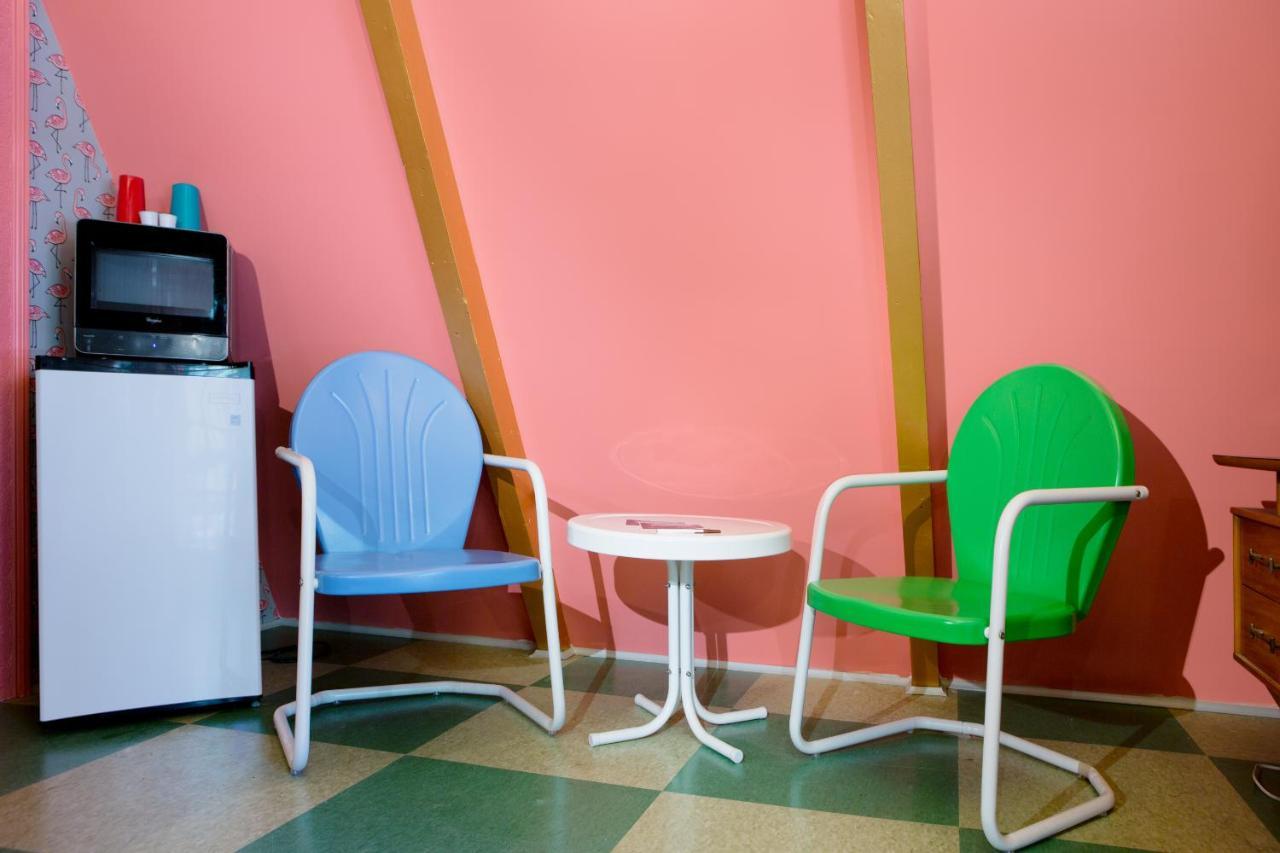 Hicksville Pines Chalets & Motel Idyllwild Kültér fotó