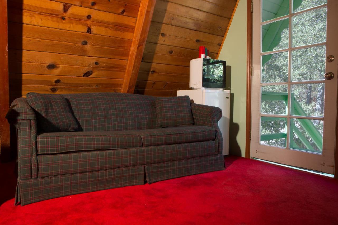 Hicksville Pines Chalets & Motel Idyllwild Kültér fotó